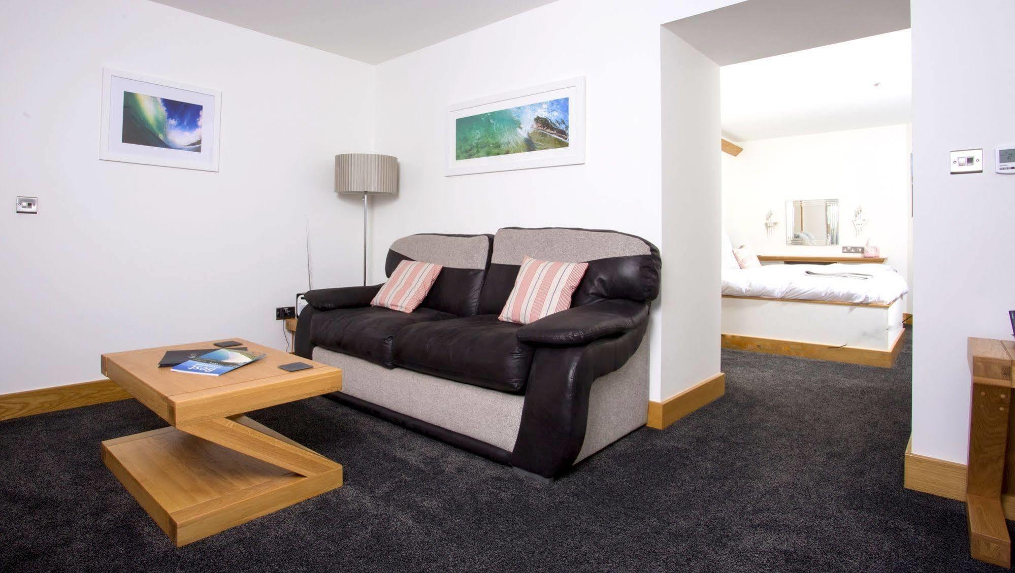 The Oceanic Luxury Aparthotel Falmouth Eksteriør billede